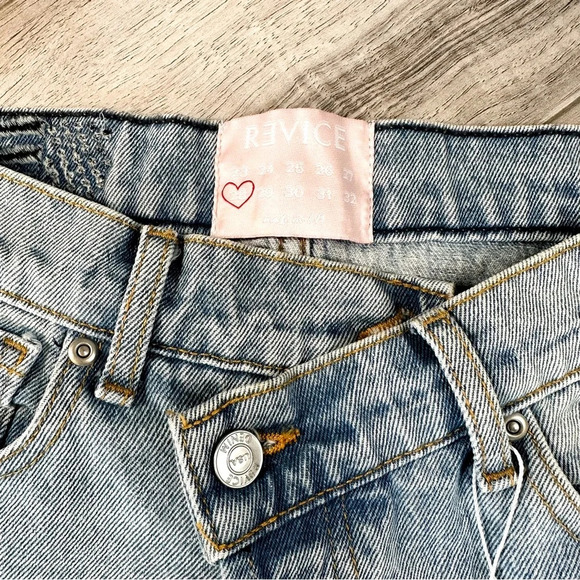 NWT Revice Denim - 90’s Baby / Joey Wash - Picture 5 of 7